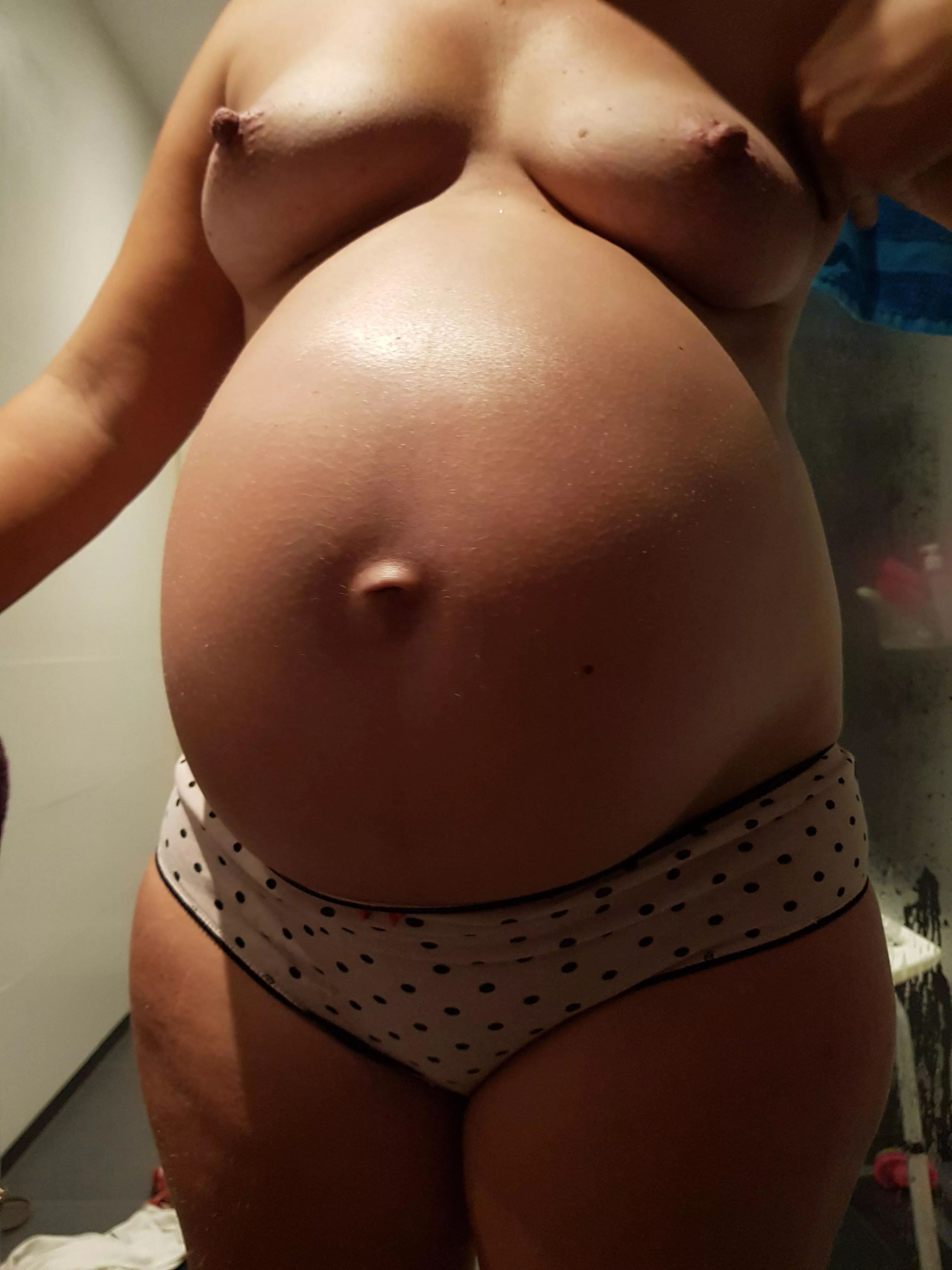 Still trading, DM for kik/Tele