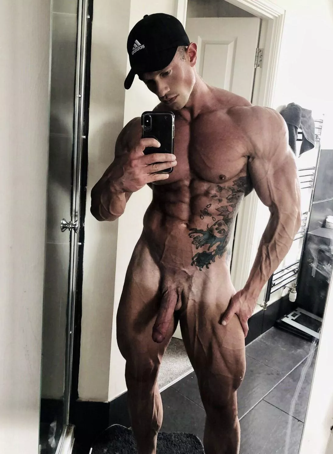 Stop scrolling and Suck 💦😍 Stop scrolling and Suck 💦😍