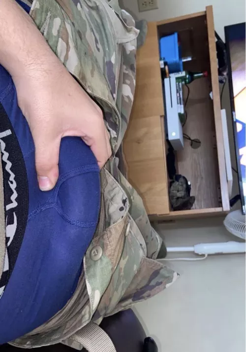 Straight but so fucking horny I can cum to anything rn