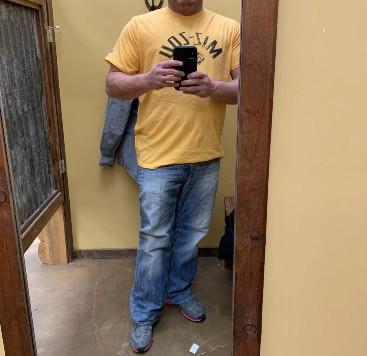 Straight SwMo Nwa NeOk Bull looking for right couple I’m std free and fixed very discreet Straight SwMo Nwa NeOk Bull looking for right couple I’m std free and fixed very discreet