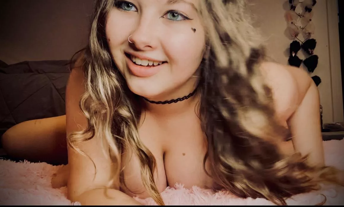 Stressed?? I think I can help😋 19 [F]