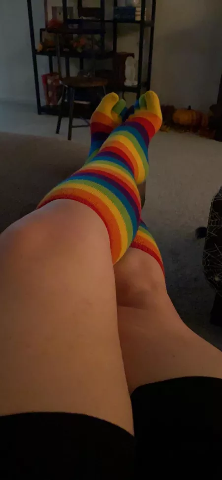 Stripes AND toe socks 🧦