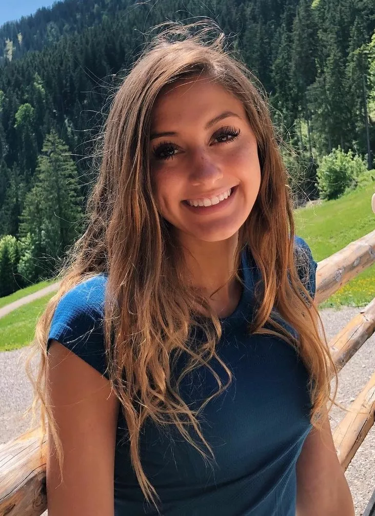 Stunning Brunette (IRTR)