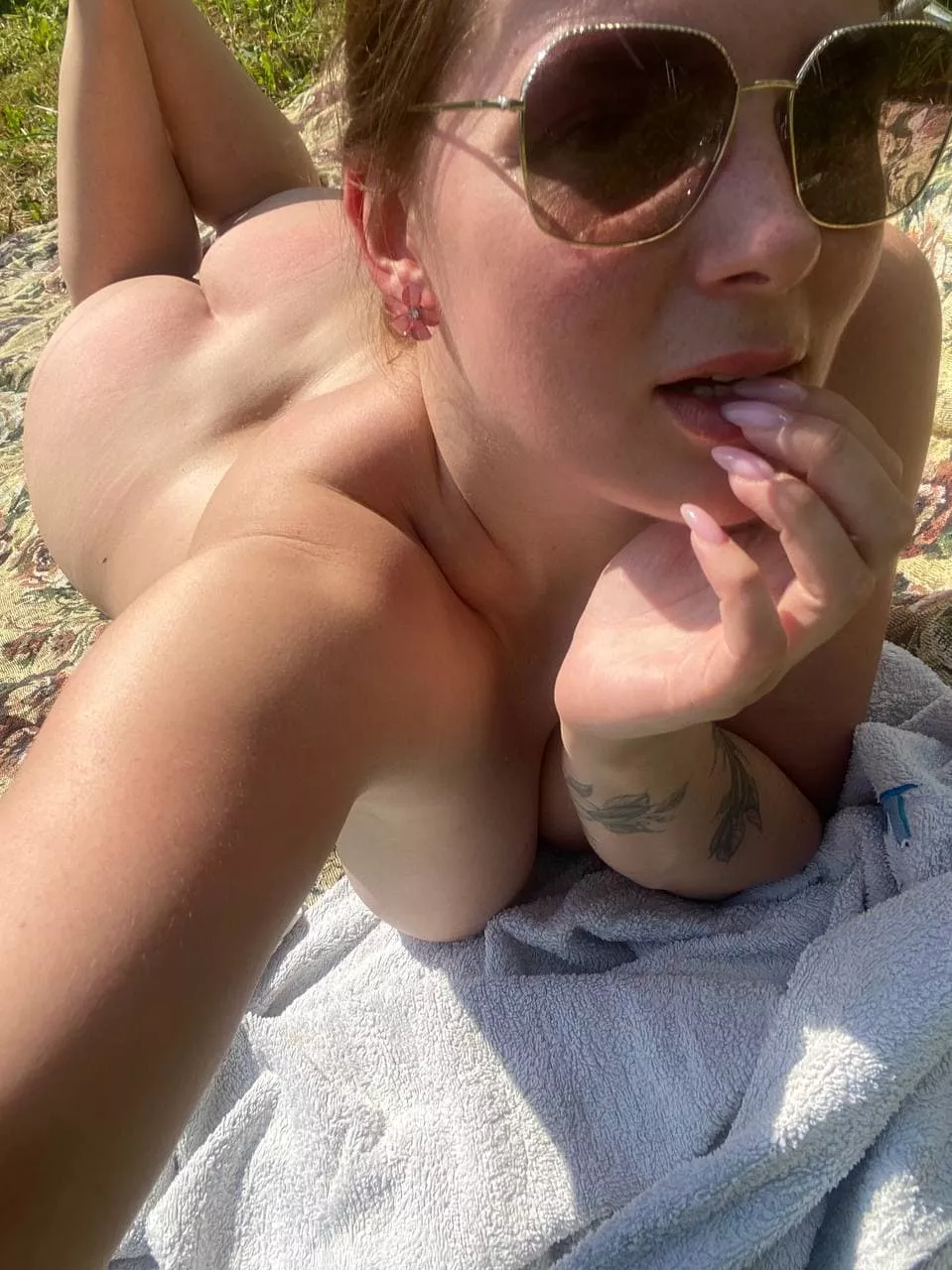 Submissive russian slut.link in bio.subscribe for free![f]