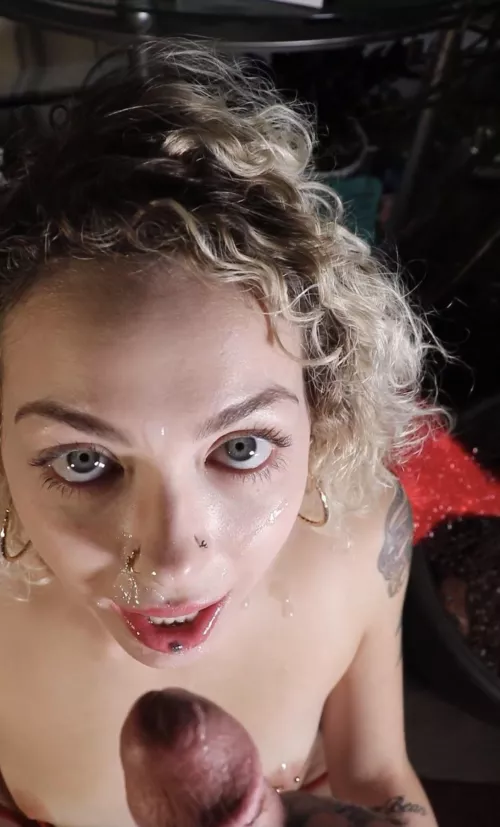 Such a messy girl 🙈