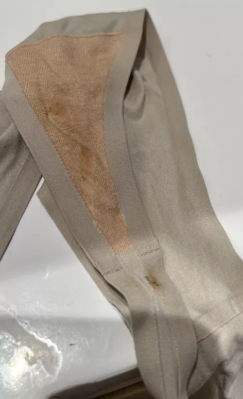 Such strong scent … made me hard instantly