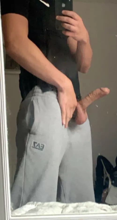 Suck my juicy bwc till I come all over your face 😋