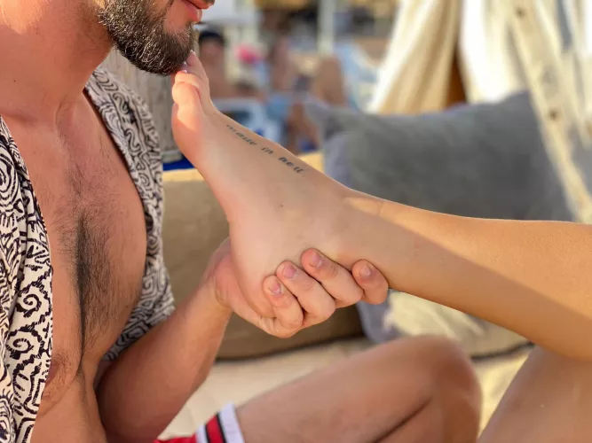 Suck my toes! Do as I commend youπ