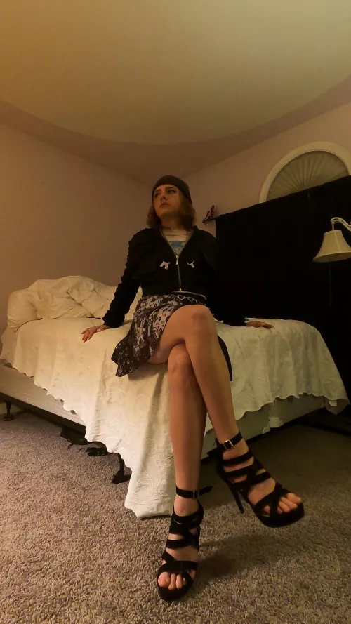 Suck my toes while you fuck me?🤤