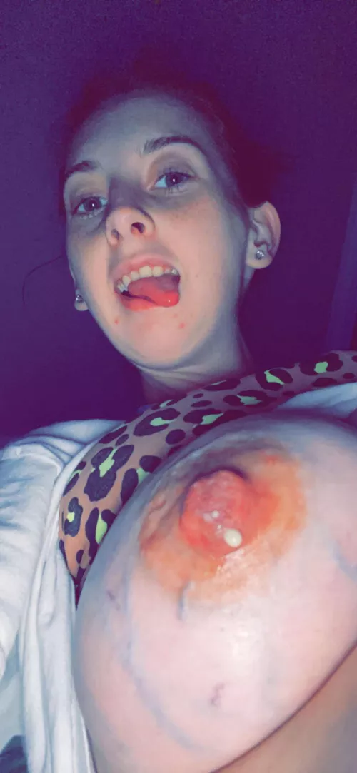 Suck on my tit ðĪŠ