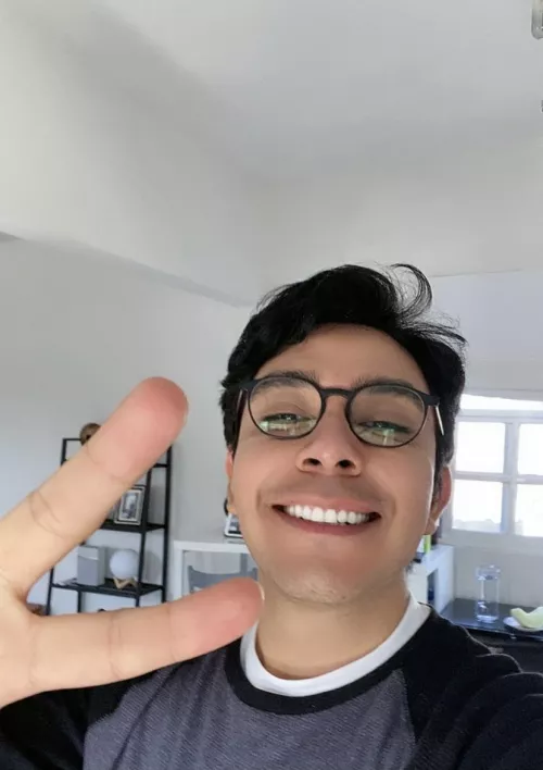 Sunday morning… Hello everyone ✌🏼Peace