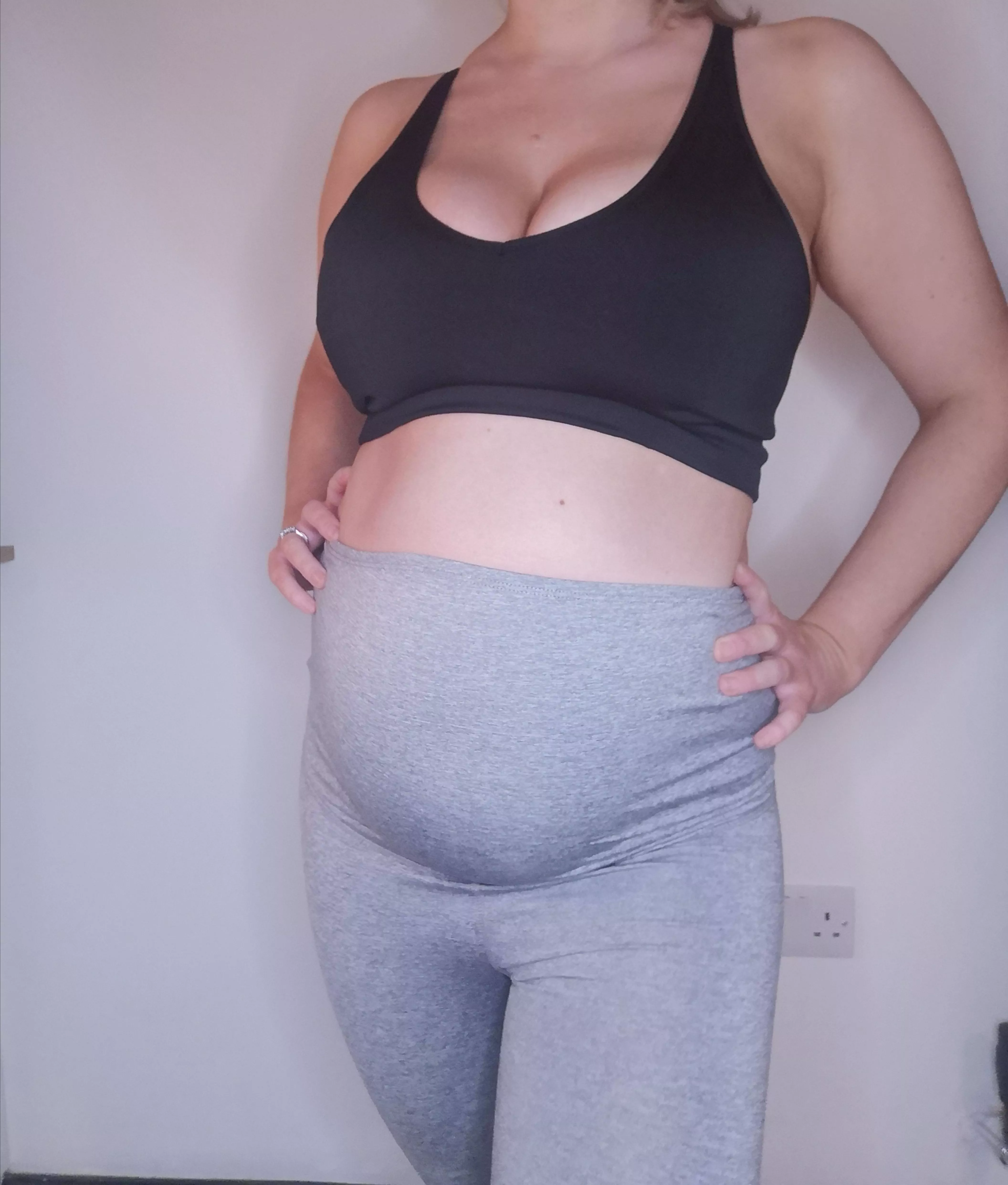 Sunday Mornings are for stretching. Anyone wanna help me stretch? Sunday Mornings are for stretching. Anyone wanna help me stretch?