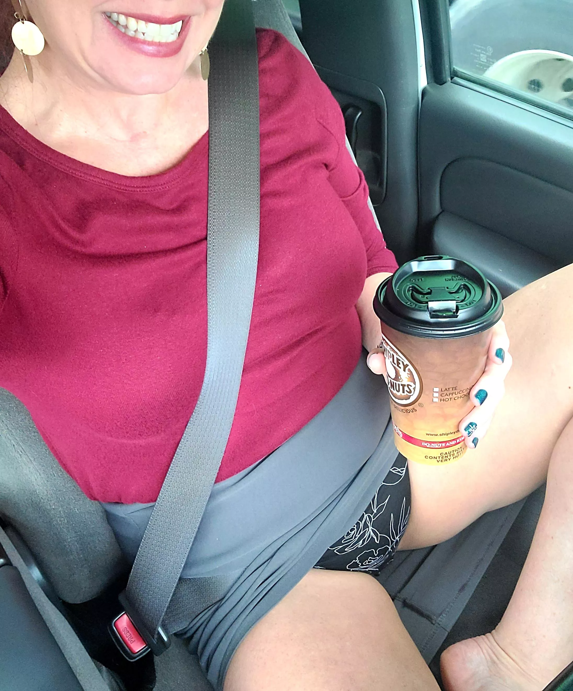 Super rare occurrence: coffee to go. Happy Friday Freaks! ❤ Super rare occurrence: coffee to go. Happy Friday Freaks! ❤