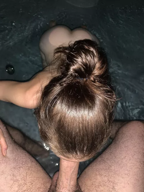 Sure itβs fun being on this sideβ¦but my β€οΈ shaped ass needs some love too π