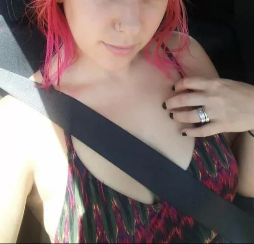 Swapping my 30 year old milf wife's pics for a bit. I'm into women 18-40 and really into curvy and or chubby milf types kik me dickonurpic super discrete no bs here to get off