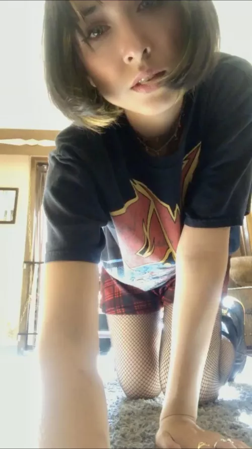 Sweet and naughty girl who loves GWAR