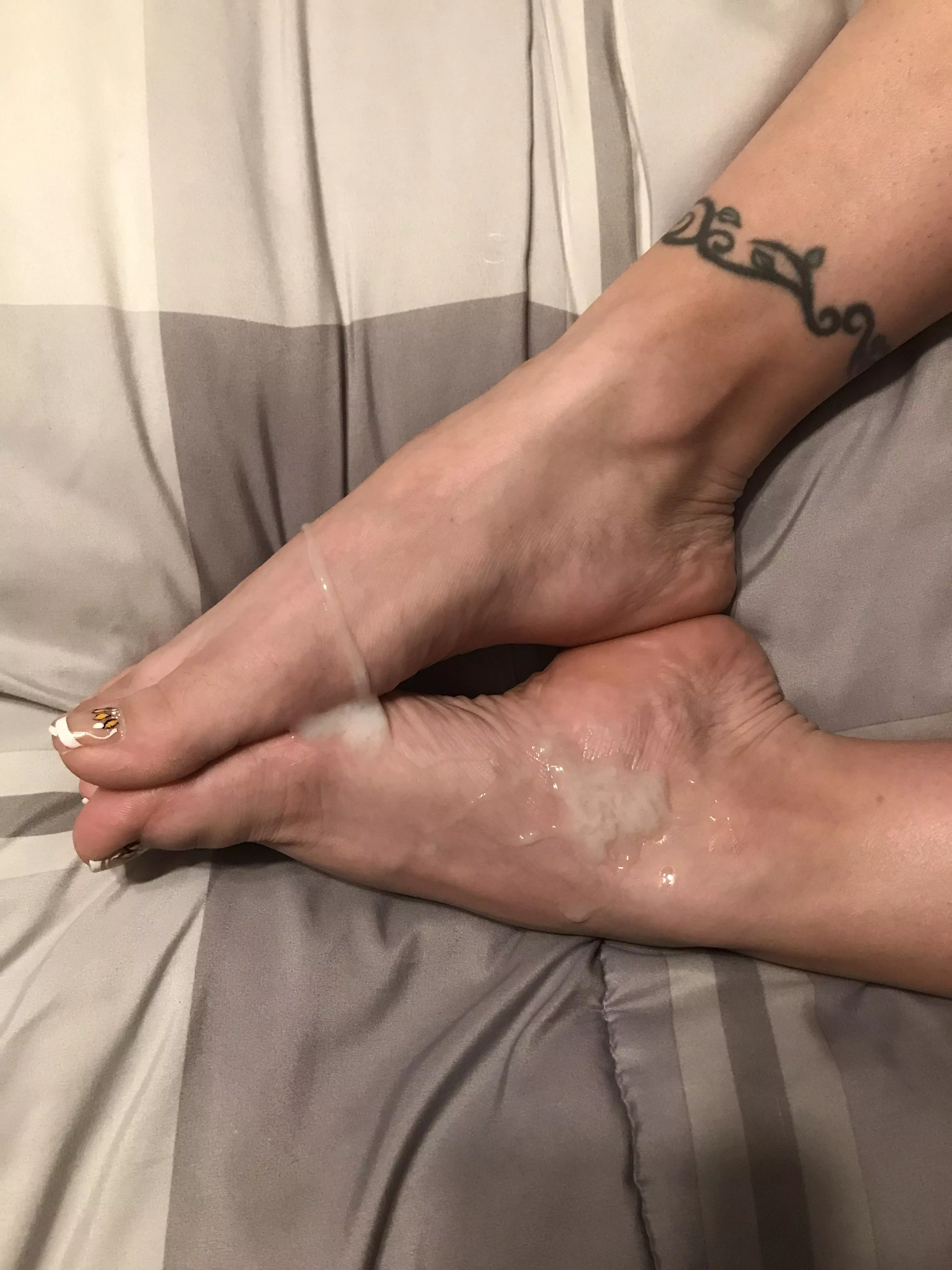 Sweet release all over these beautiful feet!!