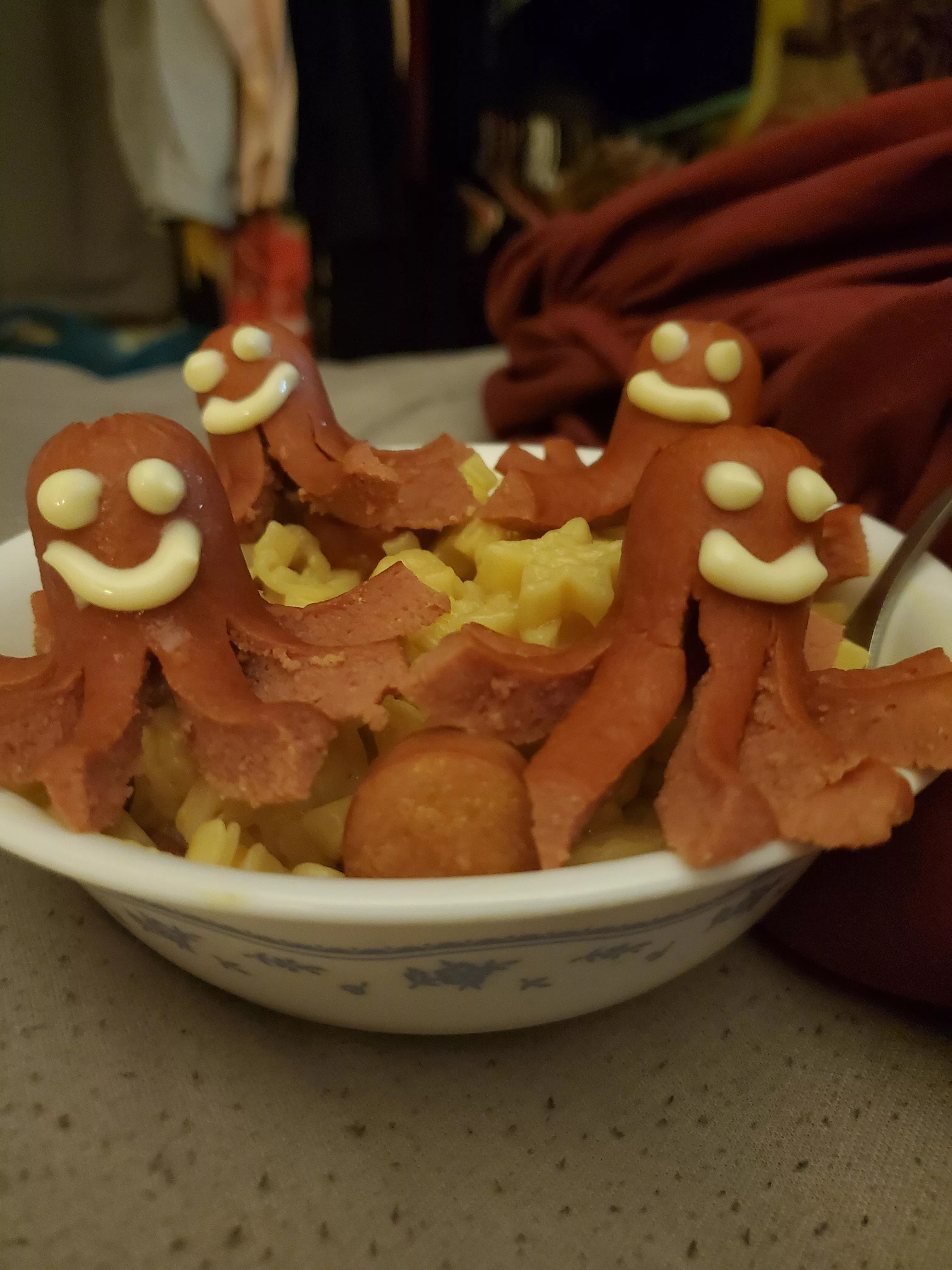 Sweetest Daddy! He made me mac and cheese with octopus hot dogs!!!