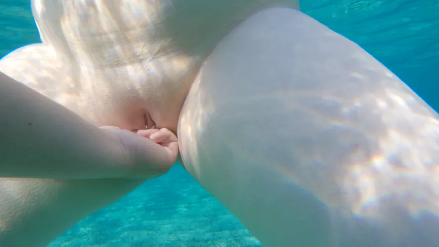 Swimming naked made me horny so I asked him to finger me [F][M]