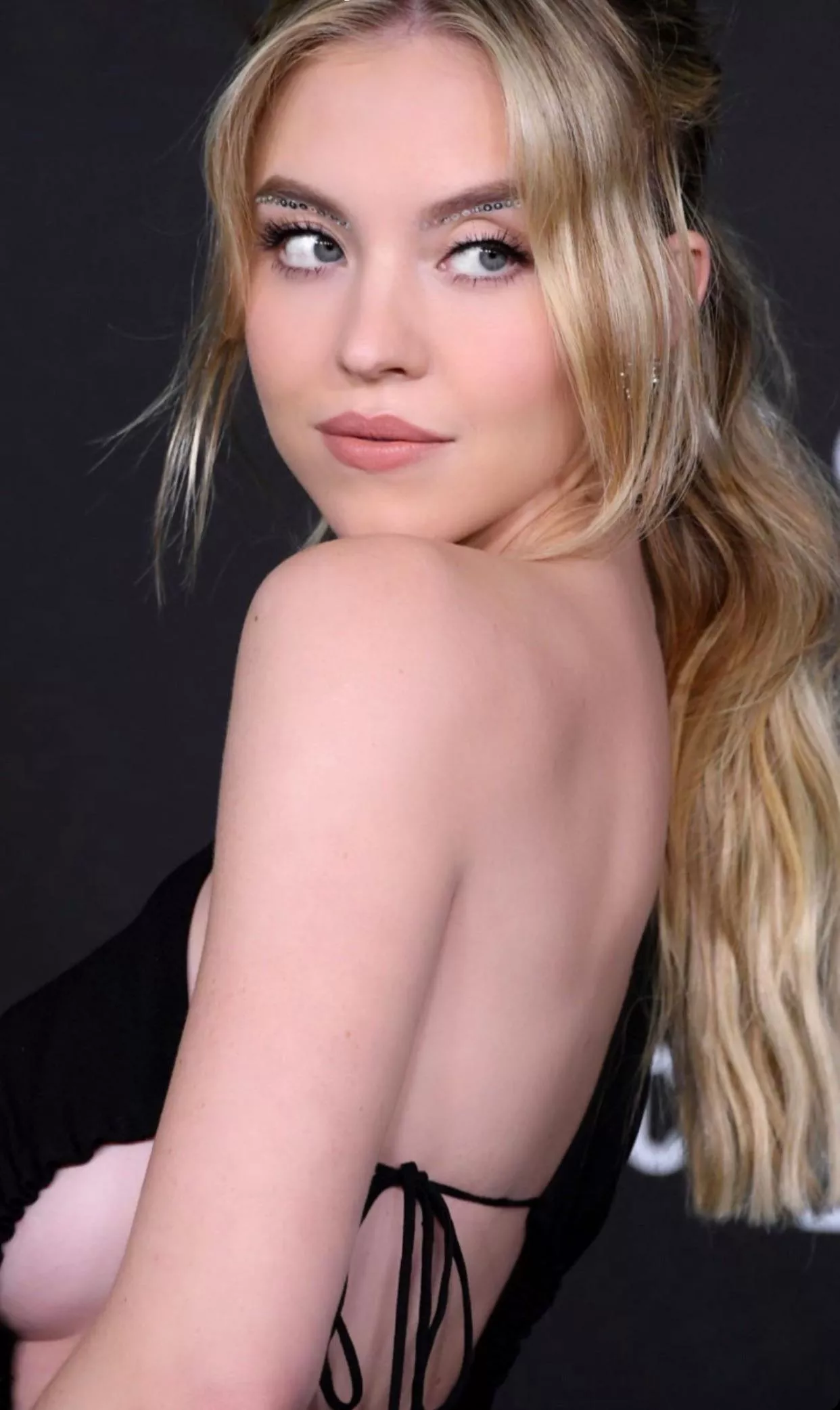 Sydney Sweeney never fails to make me instantly rock hard.