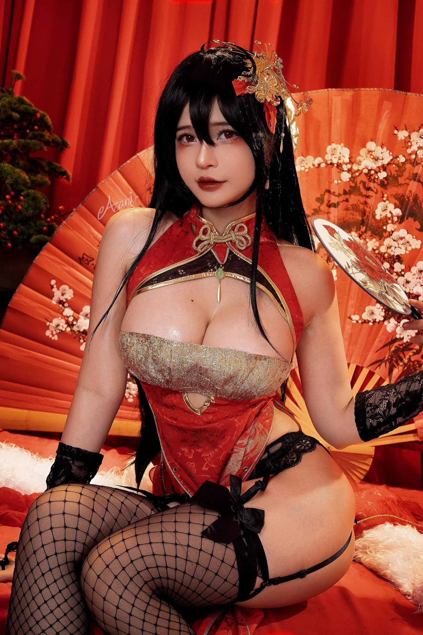 Taihou Cosplay by (Azami) [Azure lane]