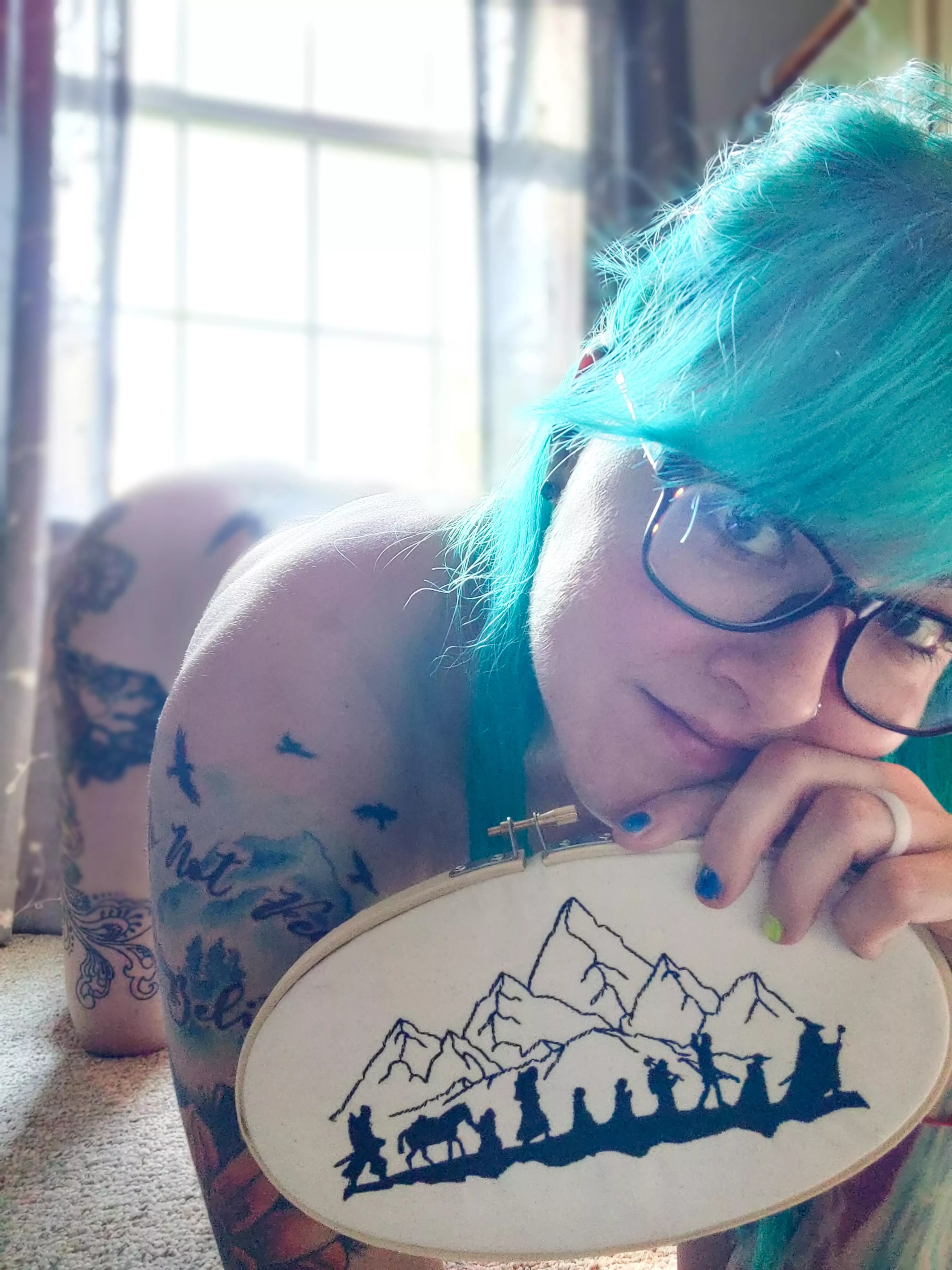 Take me there and back again. 🏔️ [F]