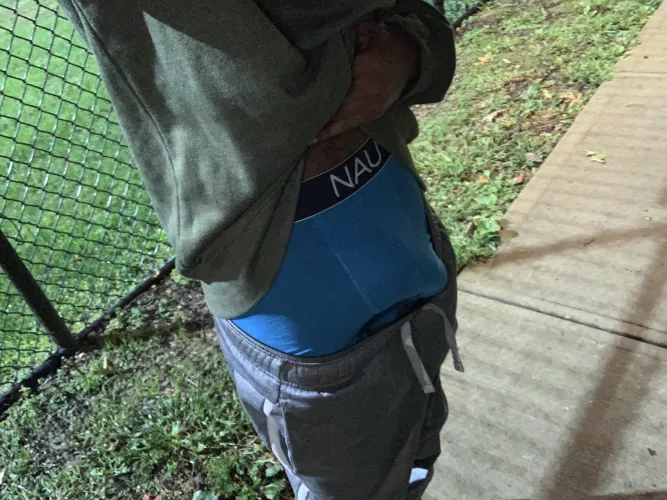 Take my draws off while we at the park