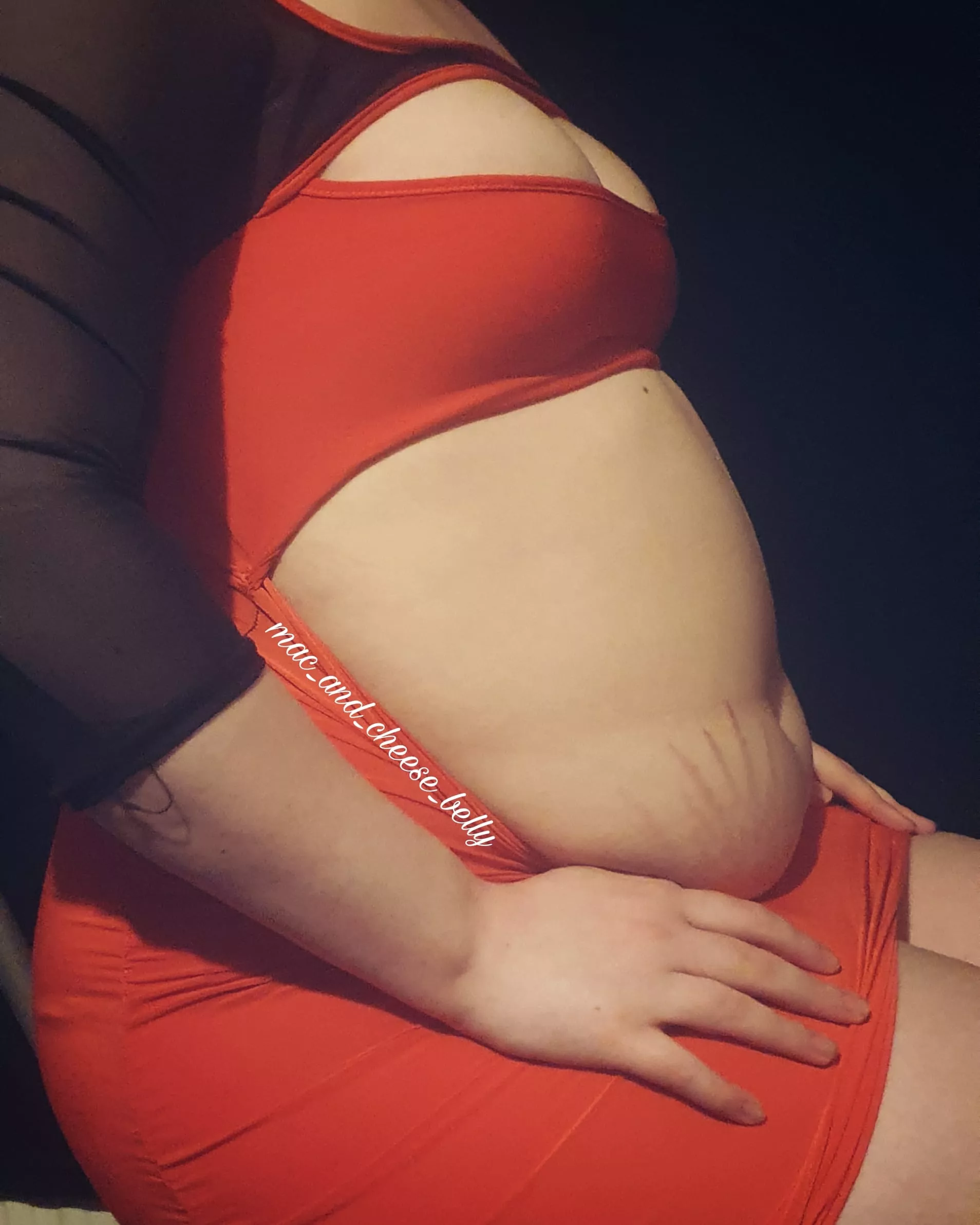 Taken from a stuffed photoshoot I did for a very kind person ðĨ° would you buy me a drink if you saw my belly like this on a night out? ð Taken from a stuffed photoshoot I did for a very kind person ðĨ° would you buy me a drink if you saw my belly like this on a night out? ð