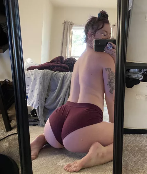 takes a lot of ass to look this good in boy shorts 🌹