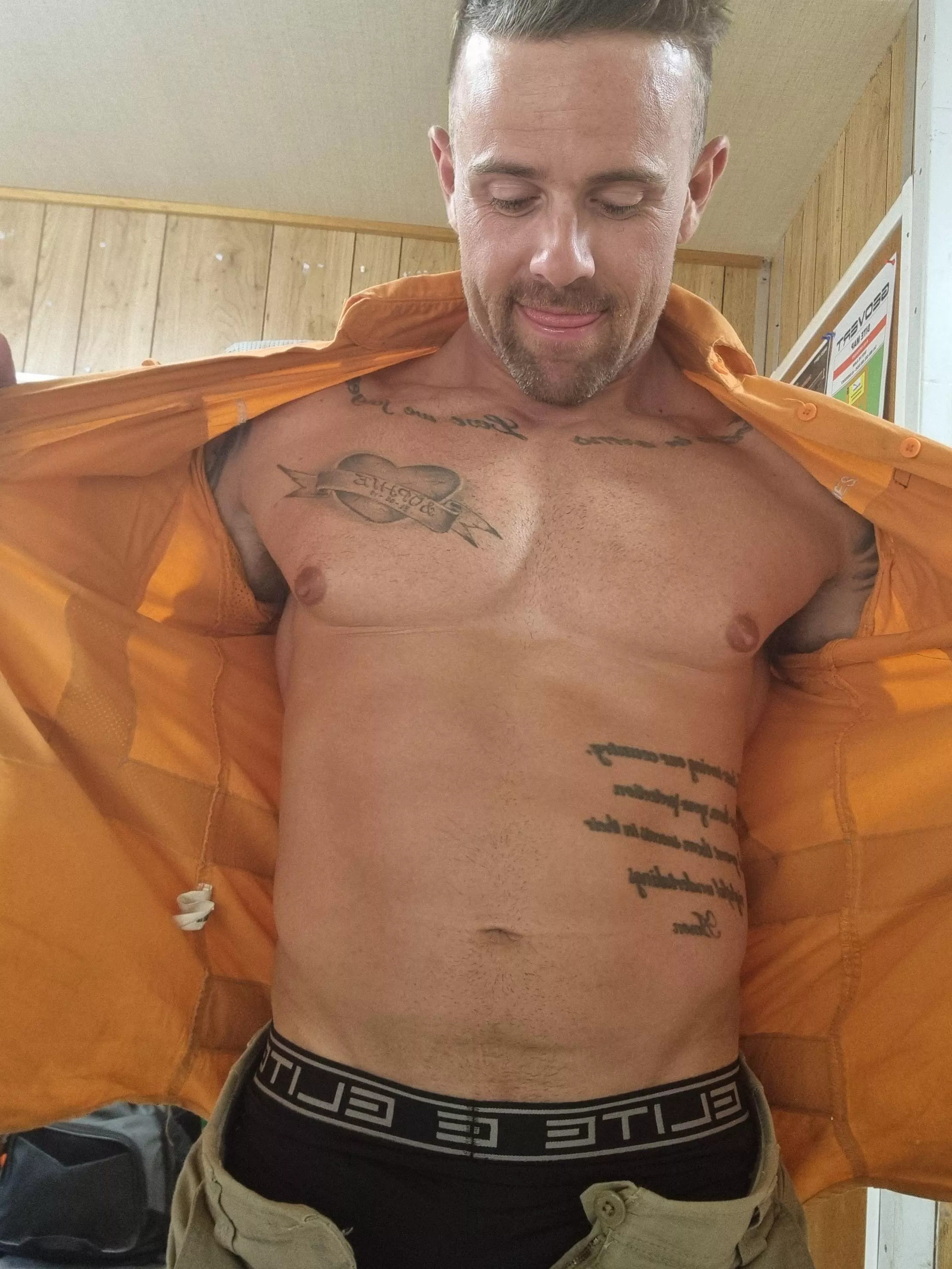 taking applications for an office assistant 😏 taking applications for an office assistant 😏