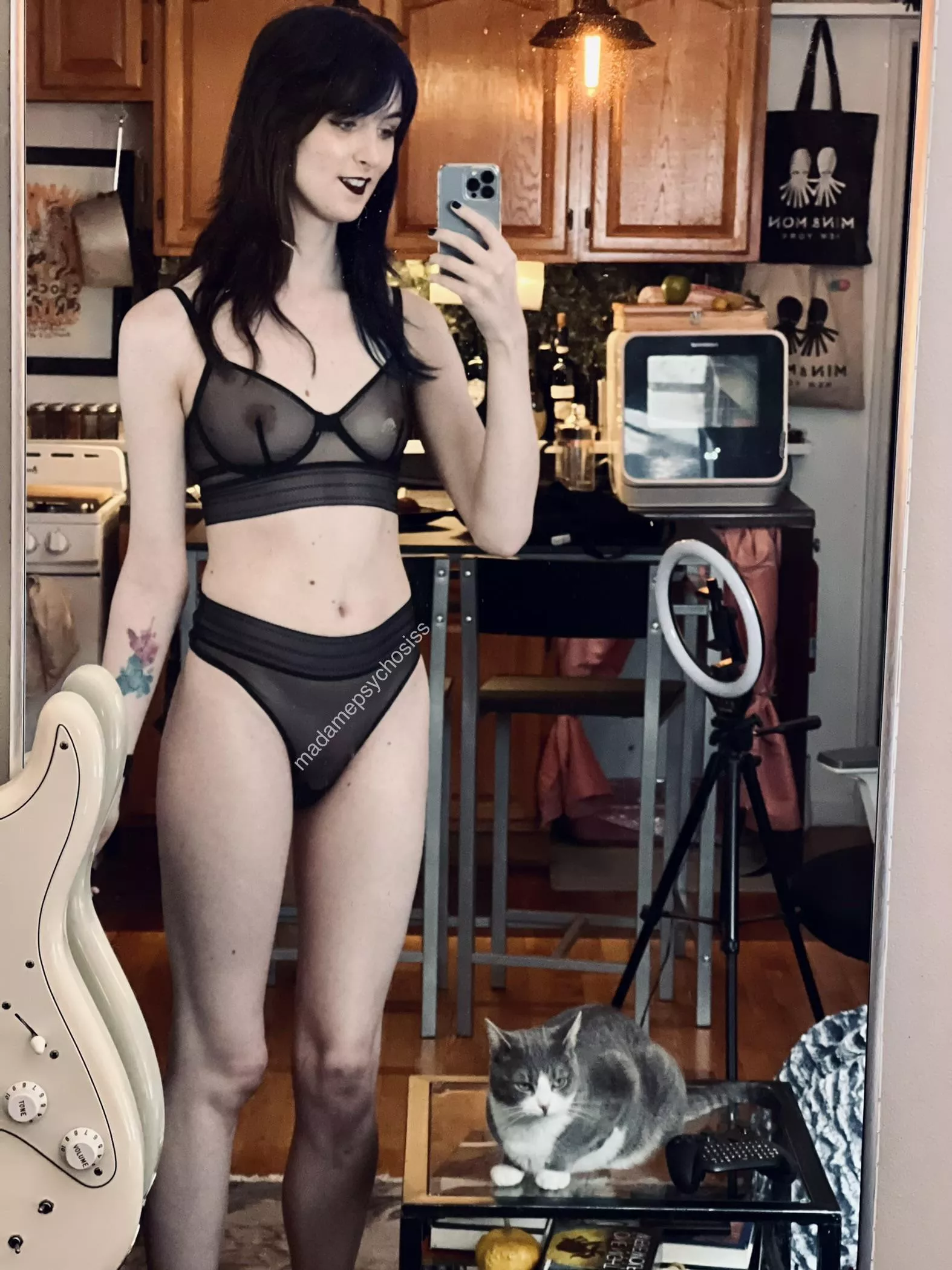 Tall girl Tuesday 💙