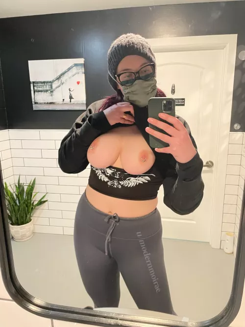 tall going wild, in the wild [f] 5’11”