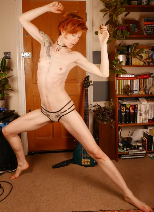 Tall gone a little bit weird [f] 6'