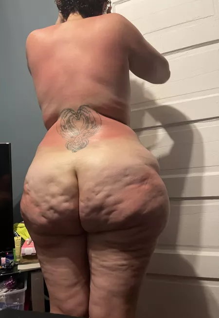 Tan lines ๐