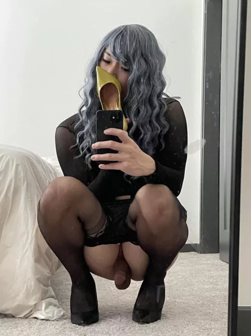 Taylor did her first session with me yesterday.. first time doing cbt, first time worshipping heels, and first time feeling like an owned sissy Asian doll.. ππ