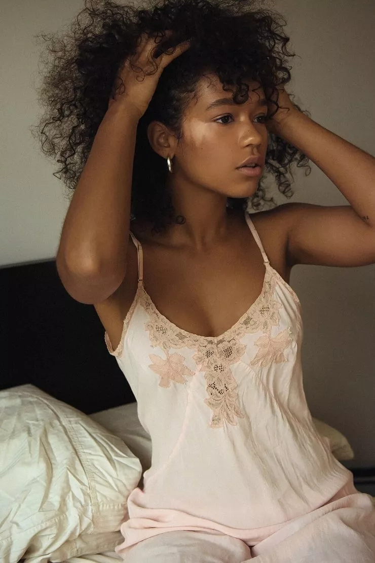 Taylor Russell would look so good with ropes of thick white cum all over her face and tits Taylor Russell would look so good with ropes of thick white cum all over her face and tits