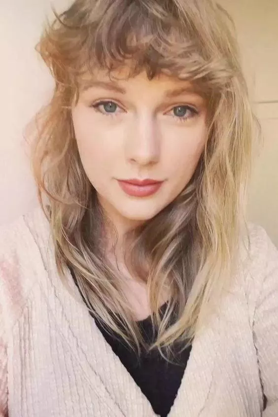 Taylor Swift is just unbelievably beautiful Taylor Swift is just unbelievably beautiful