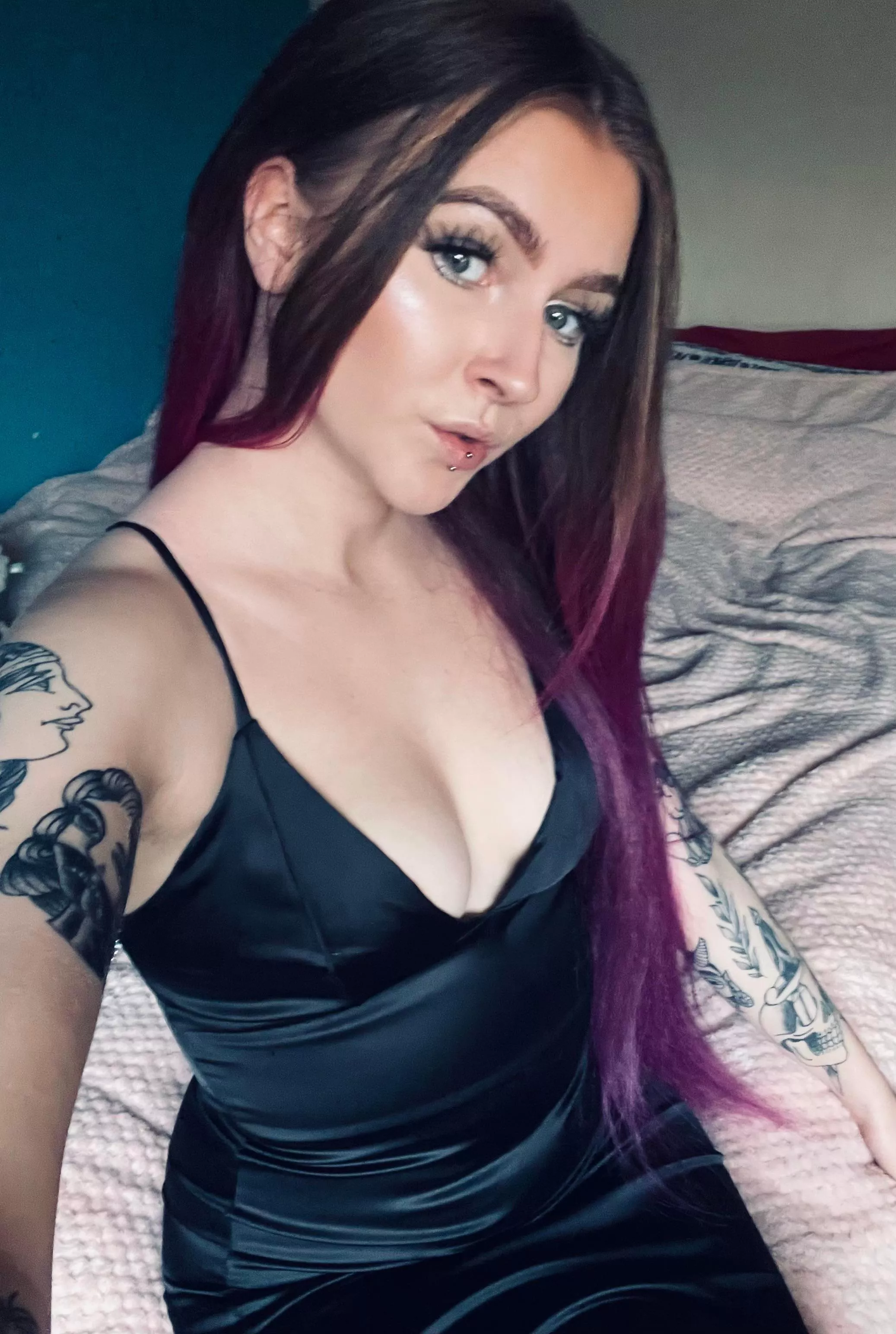 Tell me what you would do to me. Tell me what you would do to me.