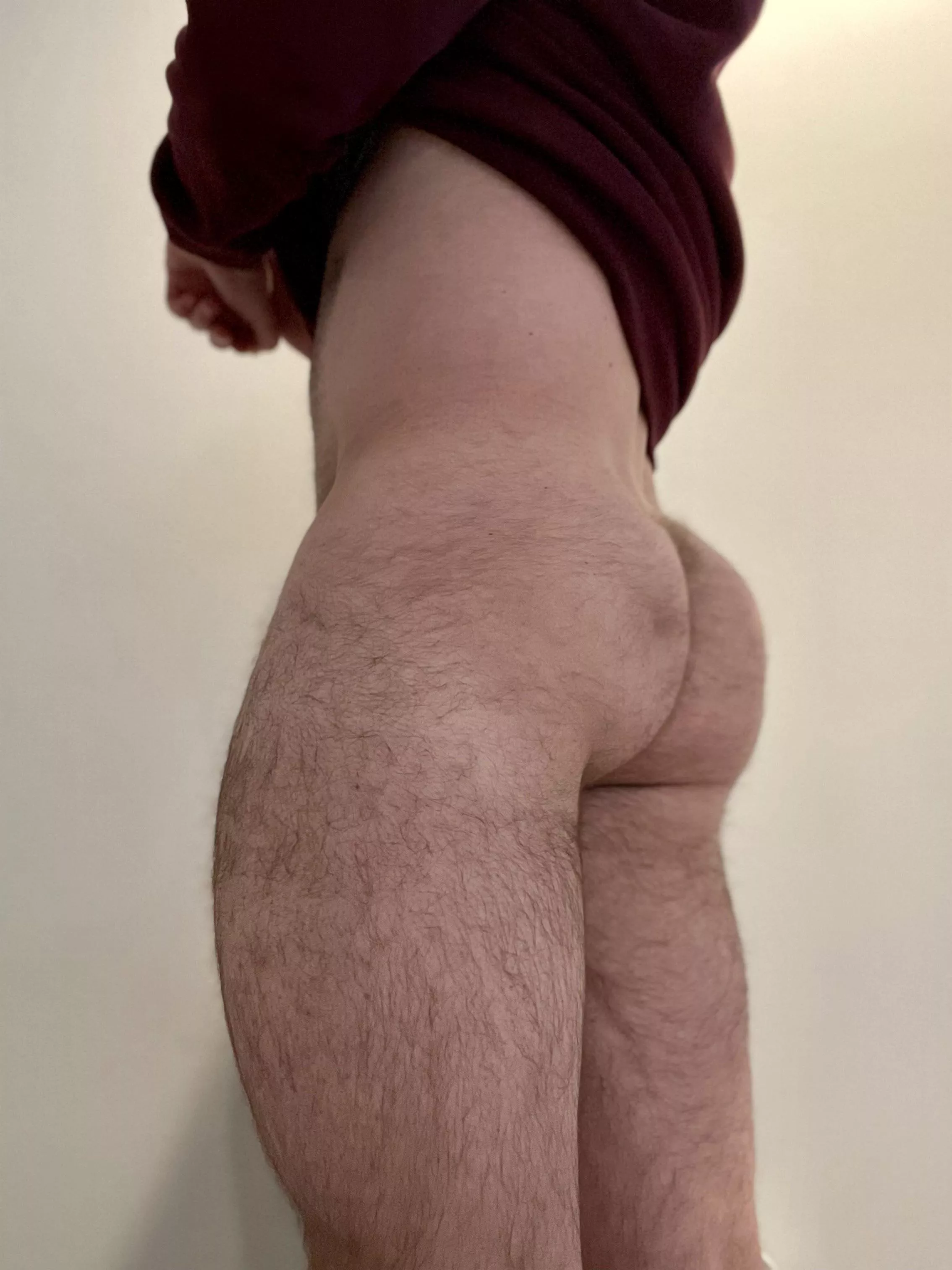 TGIF. Anyone want to rub me down this weekend?