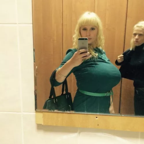 That is one pissed off woman on the right