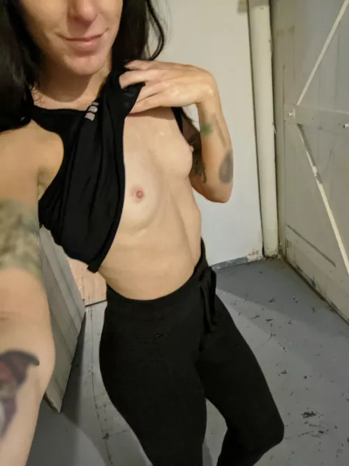 The best part about never wearing a bra is how easy it is to flash you