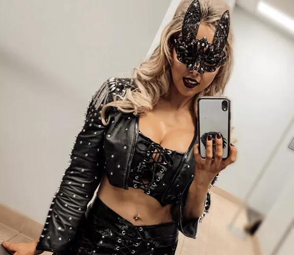 The bunny in AEW has big tits