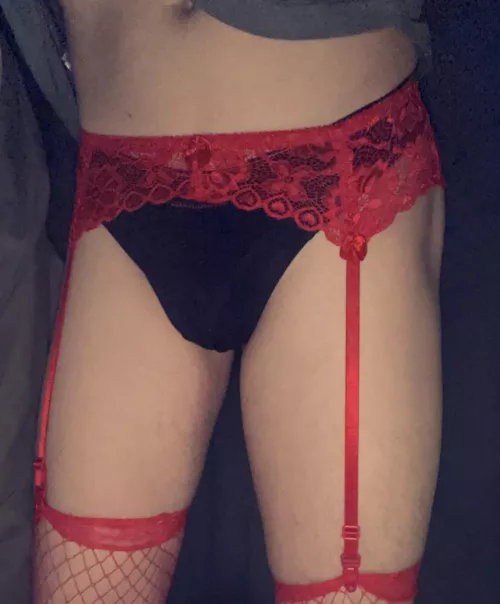 The color red makes me feel so sexy π₯΅π