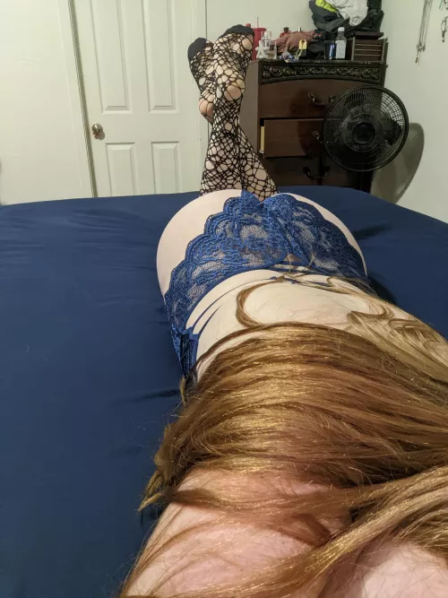 the detail of this lace 💙💙💙