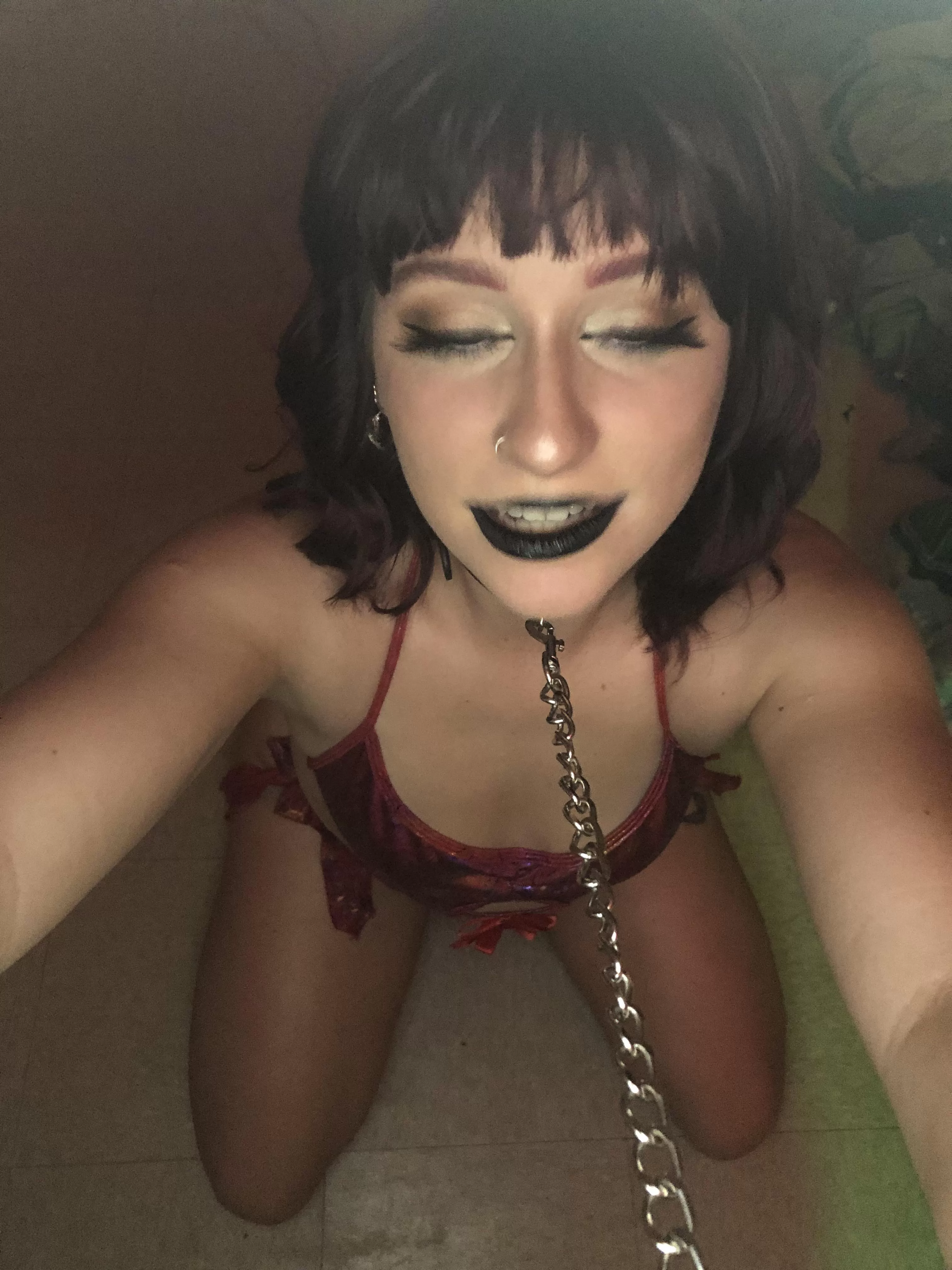The face I make when you pull me by my collar. I’m ready for you, Sir. The face I make when you pull me by my collar. I’m ready for you, Sir.