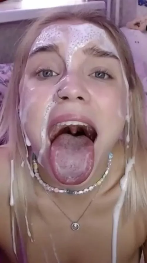 The greatest spit pic of all time, no debate lol