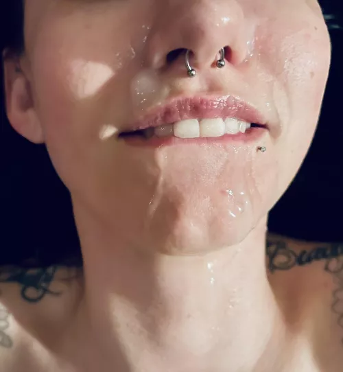 The happiest of cum sluts ππ¦ππ€€