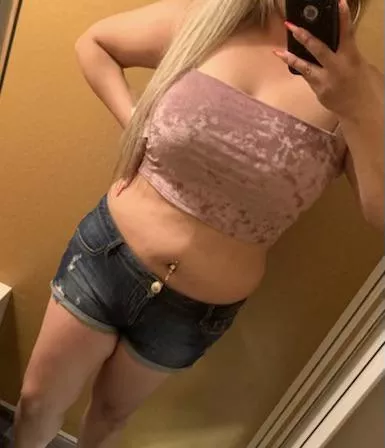 The hubby gets sooo jealous when he sees your comments 🤫😋 The hubby gets sooo jealous when he sees your comments 🤫😋