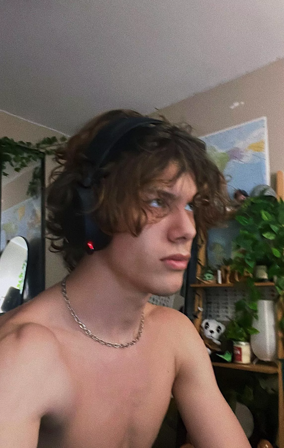 the intense gamer stare 😅