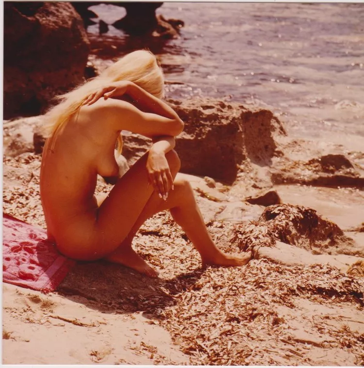 The lady and the lake The lady and the lake